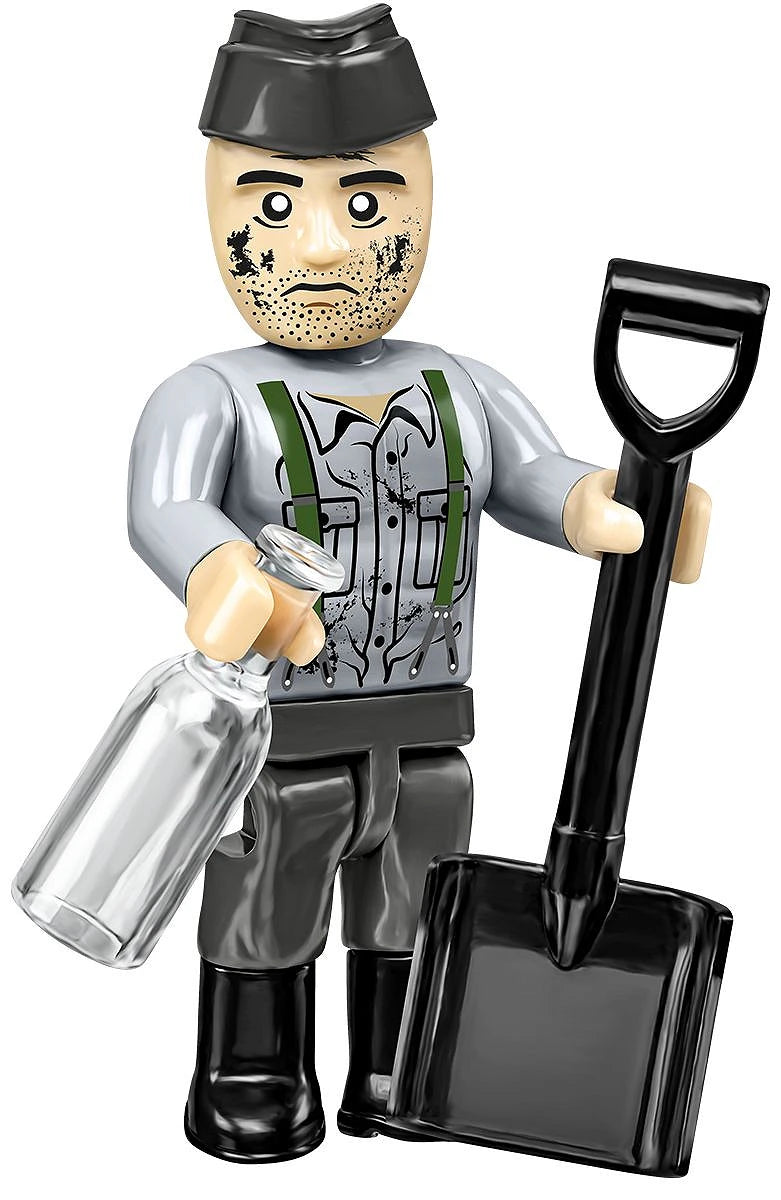 DR BR 52 Steam Locomotive & Railway Semaphore